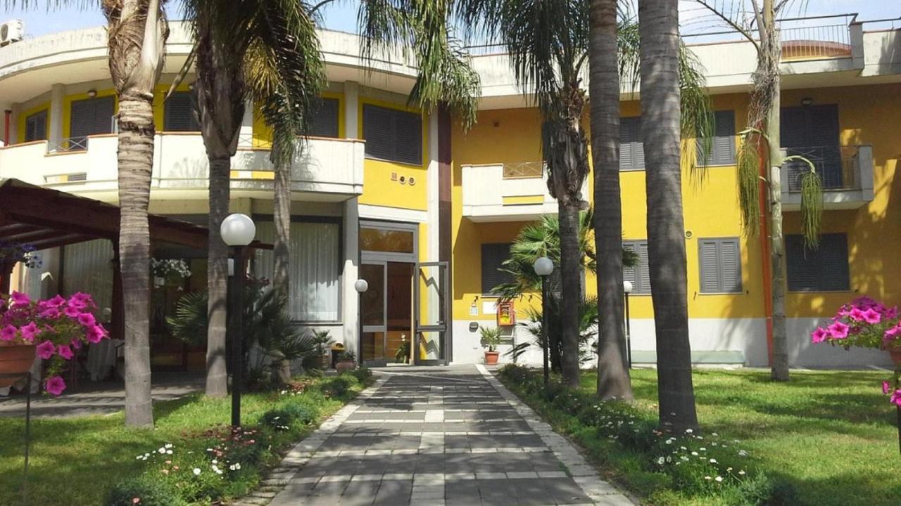 Oasi Park Hotel ماسكالي المظهر الخارجي الصورة