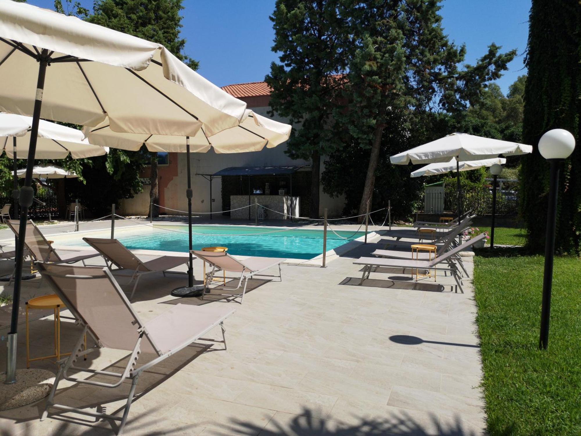 Oasi Park Hotel ماسكالي المظهر الخارجي الصورة